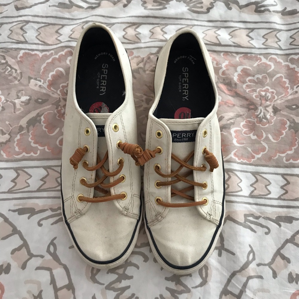 Sperry Women’s Crest Vibe Sneaker